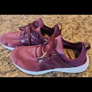 New‎ Balance Wcruz Running Shoe Burgundy Red